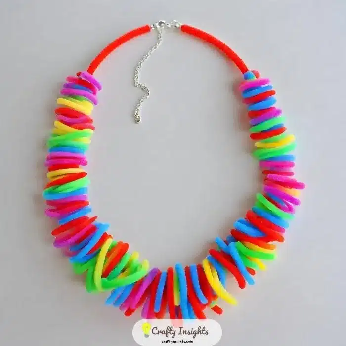 create stunning pipe cleaner necklaces